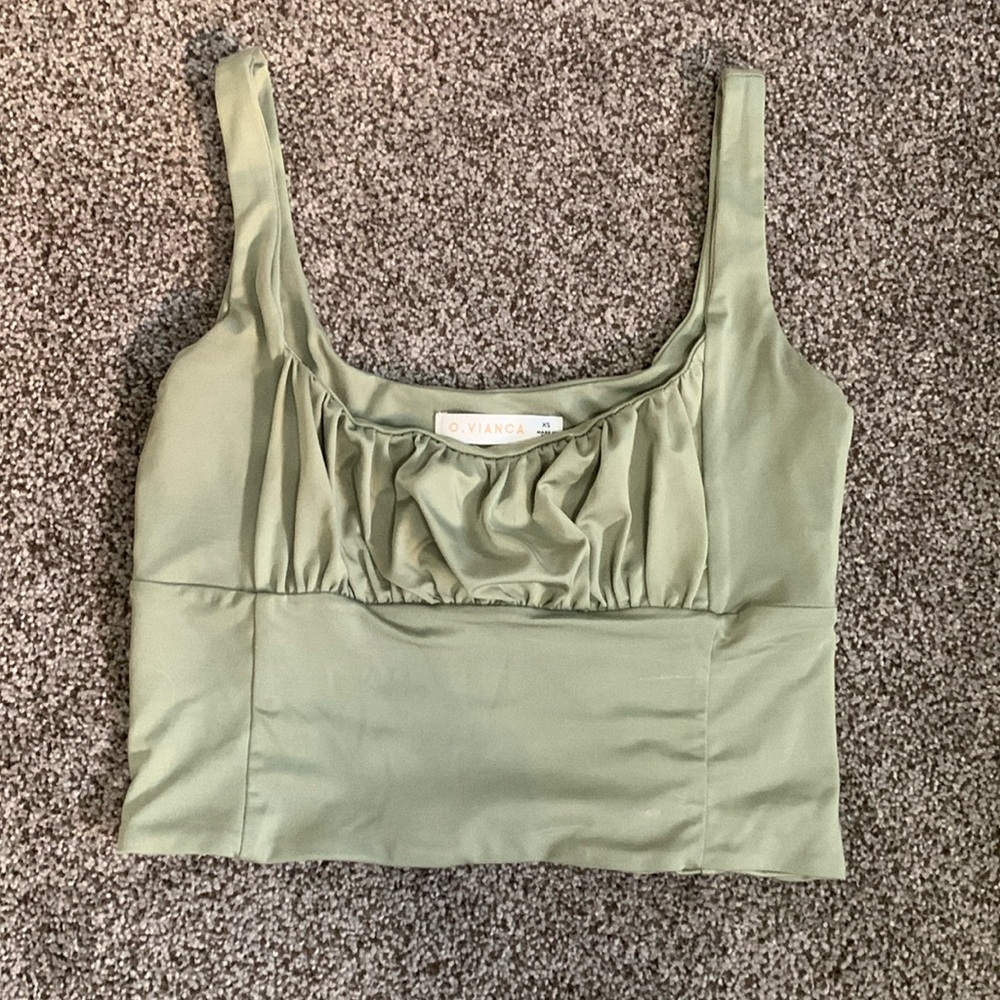 green crop top